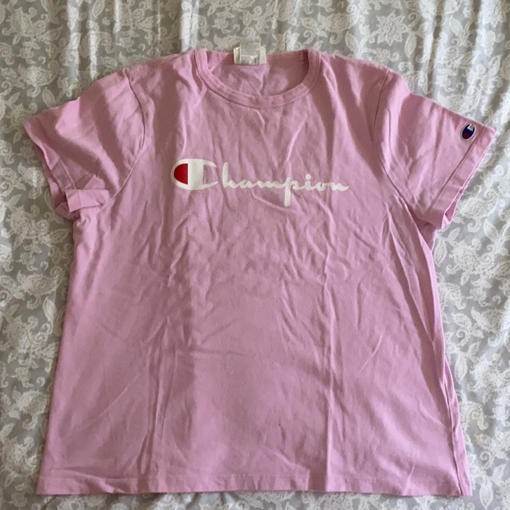 Pink champion t-shirt (L)